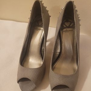Fergalicious Grudge Pumps WOMEN'S HEEL SHOES SIZE 7 1/2 M